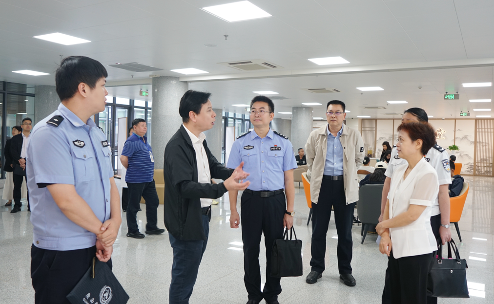 自治区公安厅东兴口岸签证处与桂林市中医医院开展“旅游+医疗”跨境融合发展交流